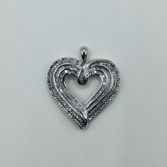 1.00 CT Natural Diamond Large Heart Pendant - Picture 1 of 6